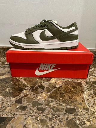 Nike Dunk Low Verde Oliva Blanco