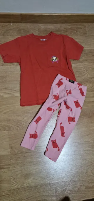 Conjunto camiseta y leggings niño