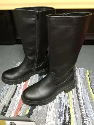 Botas altas negras talla 39