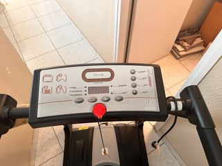 Tapis roulant nero pieghevole marca Domyos