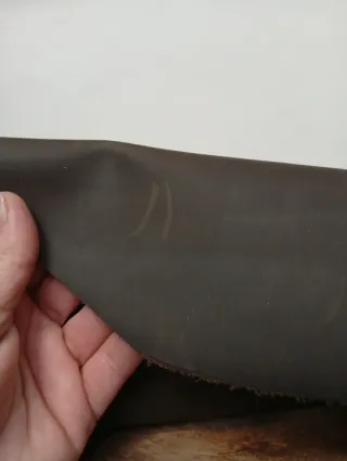 Piel de vacuno encerada