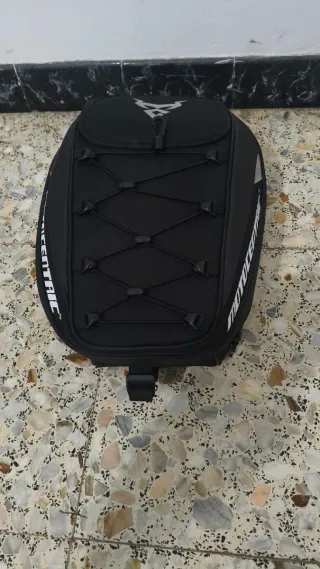 Maleta de moto MOTOCENTRIC negra