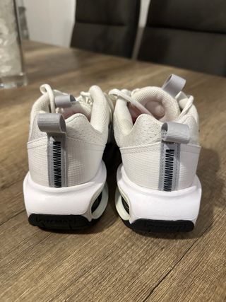 Zapatillas Nike Air Max Blancas y Negras
