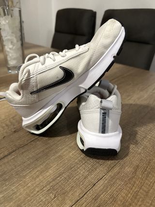 Zapatillas Nike Air Max Blancas y Negras