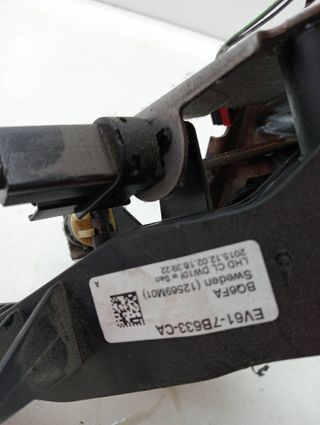 PEDAL EMBRAGUE FORD FOCUS LIM. (2)