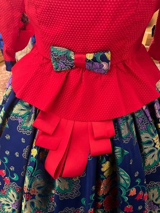 Traje de Fallera Talla M (38) con dos corpiños