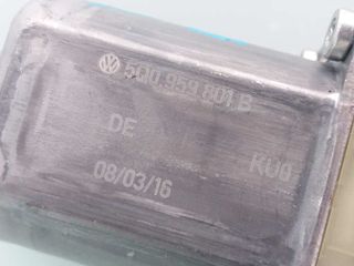 MOTOR ELEVALUNAS DELANTERO DERECHO AUDI A3 SPORTBACK (8P)