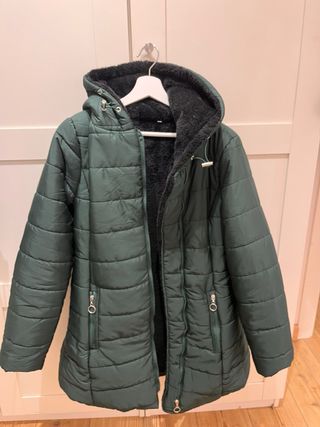 Abrigo verde Nua talla S amplia.