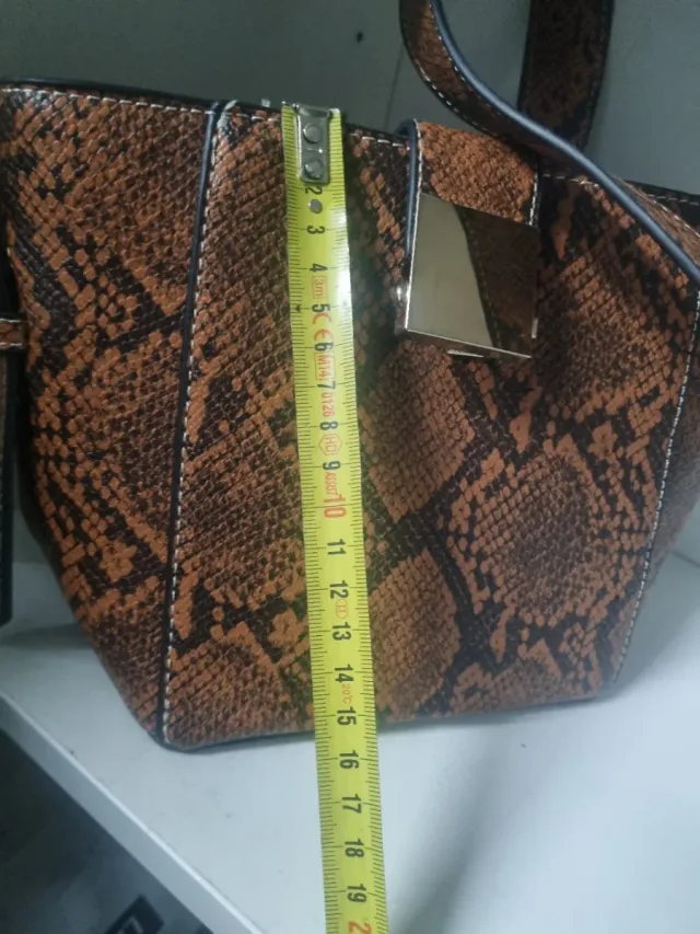 Bolsa Parfois piel de serpiente