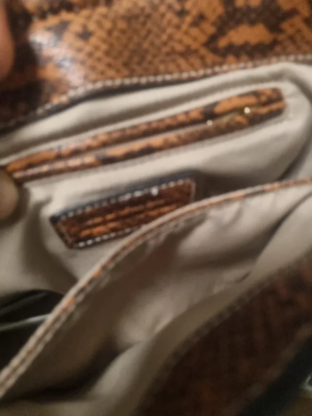Bolsa Parfois piel de serpiente
