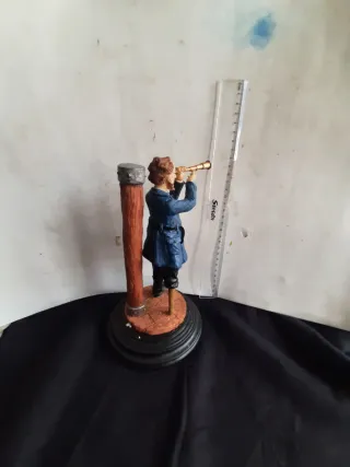 Statuetta capitano AM in resina