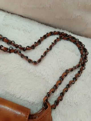 Bolso de mano o hombro marrón