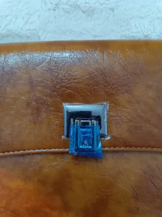 Bolso de mano o hombro marrón