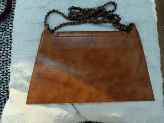 Bolso de mano o hombro marrón
