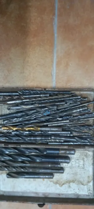 Lote de brocas para taladro