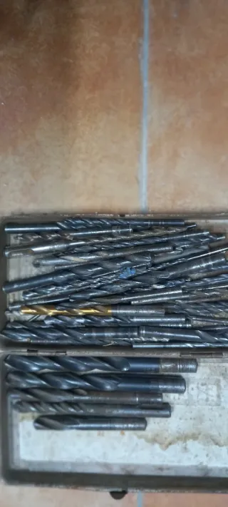 Lote de brocas para taladro
