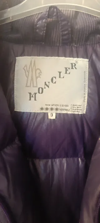 Piumino Moncler viola con cappuccio