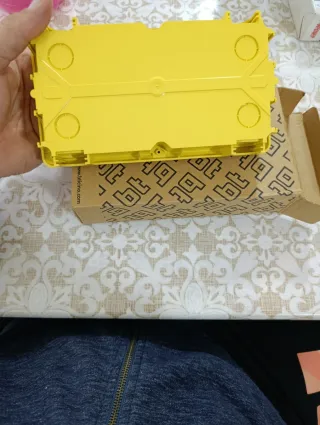 Scatola incasso Bticino gialla