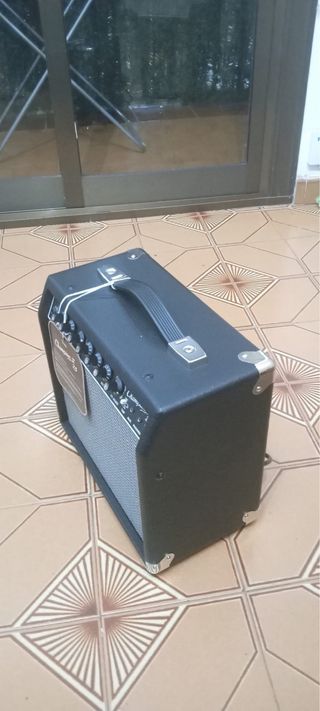 Amplificador de Guitarra Fender Champion 2 25