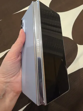 Samsung Galaxy Fold 5 Usado