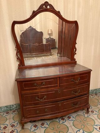 Conjunto dormitorio antiguo madera