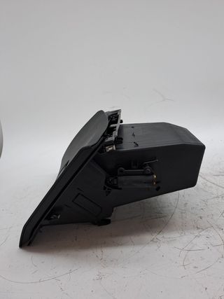 GUANTERA PEUGEOT 2008 (P1) (3)