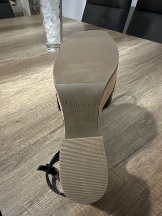 Sandalias Sfera Cuña Negra y Marrón Talla 39