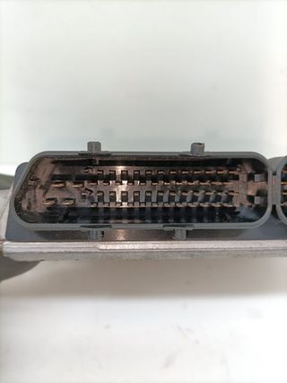 CENTRALITA MOTOR UCE VOLKSWAGEN PASSAT BERLINA (3B2)