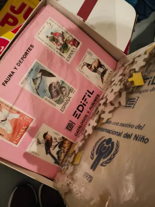 Puzzle vintage Sellos Edifil Reyes y Monumentos