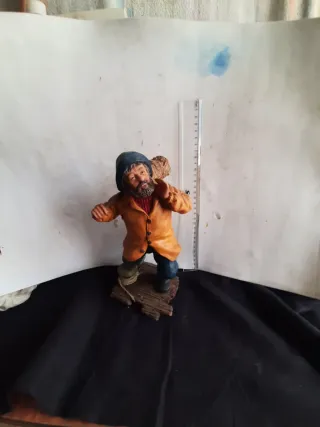 Statuetta marinaio in resina