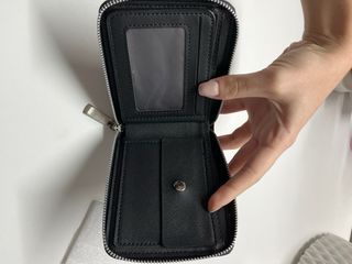 Cartera Negra con Cremallera