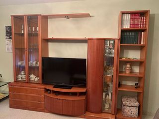 Mueble de salón comedor madera y cristal