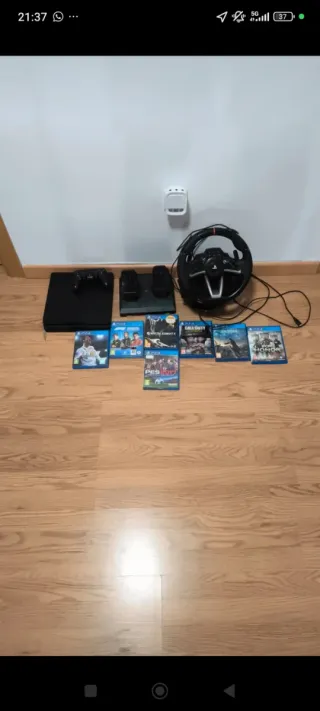 PS4 con Mando, Volante y Pedales 1tb