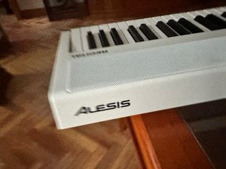 Piano Digital 88 Teclas + pedal + soporte