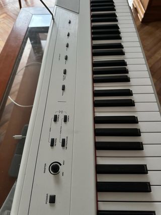 Piano Digital 88 Teclas + pedal + soporte