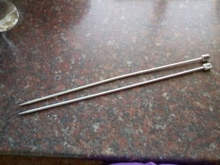 LOTE 4 PARES AGUJAS PUNTO