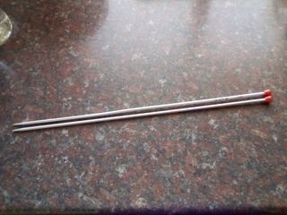 LOTE 4 PARES AGUJAS PUNTO