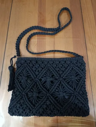 Bolso de mano macramé negro