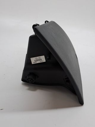 GUANTERA KIA STONIC (5)