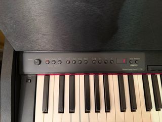 Piano Digital Roland F110