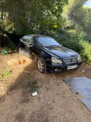 Mercedes-Benz Clase C 2004