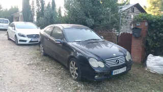 Mercedes-Benz Clase C 2004