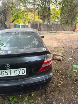 Mercedes-Benz Clase C 2004