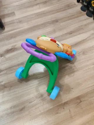 Andador interactivo para bebés