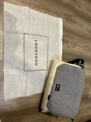 Mochila LOVEVOOK gris y blanca