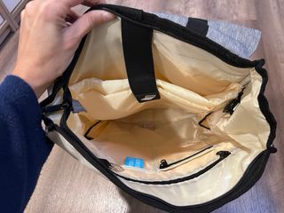 Mochila LOVEVOOK gris y blanca