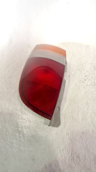 PILOTO TRASERO DERECHO HYUNDAI ATOS (MX)