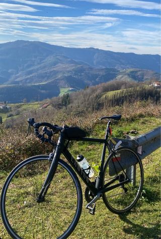 Bicicleta de carretera Canyon Negra