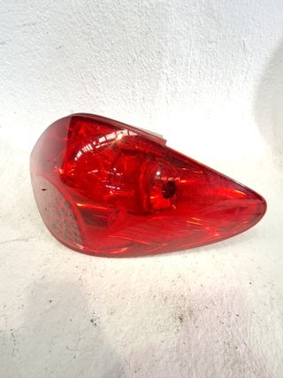 PILOTO TRASERO DERECHO PEUGEOT 207 (6)