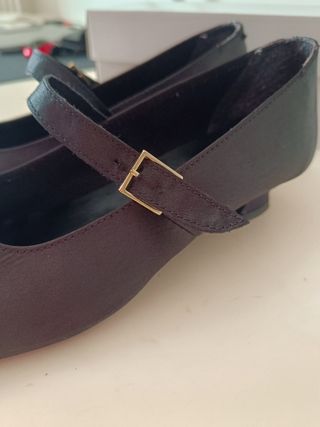 Zapatos de vestir negros con tira
